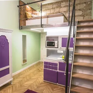 Hollo Budapešť